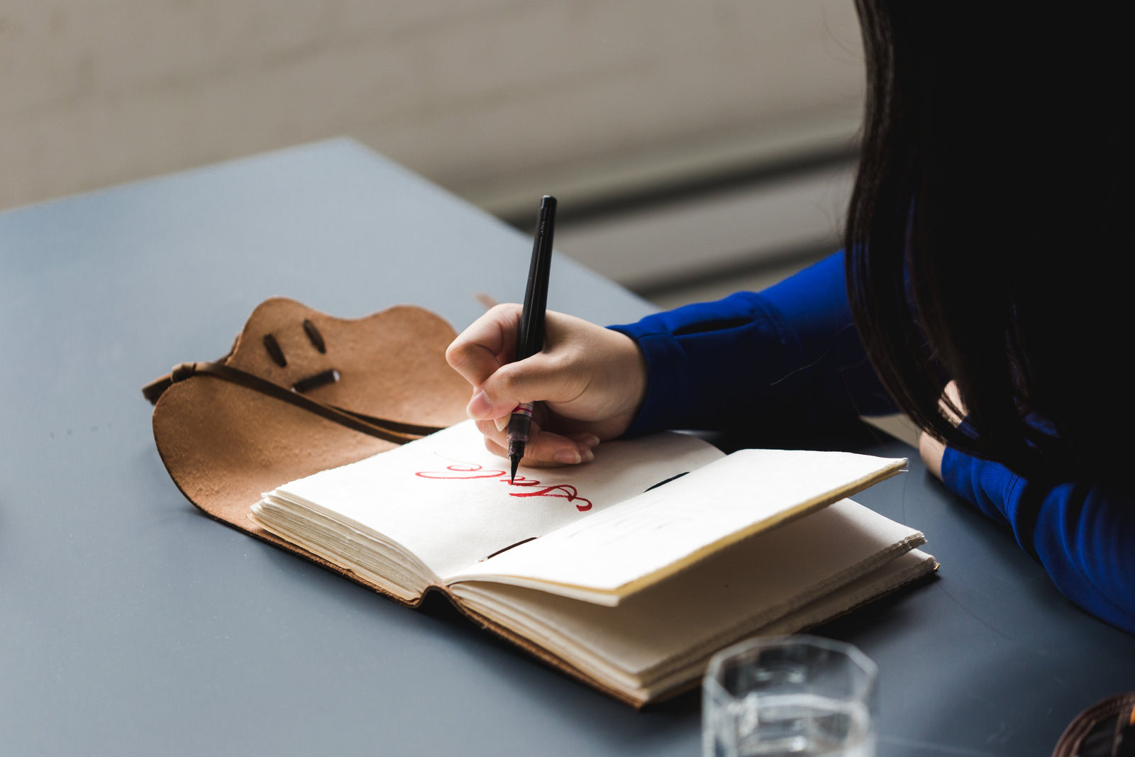 6 different things to use a blank leather journal for - Hardiston