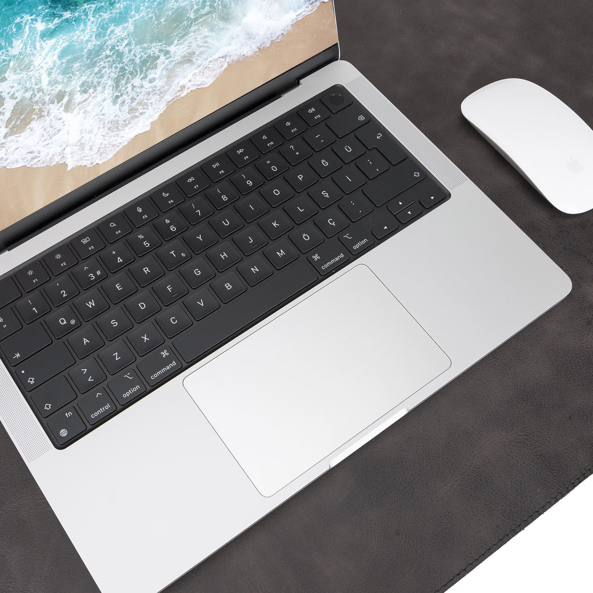 Upgrade Your Office with the Timeless Appeal of a Hardiston Leather Desk Mat - Hardiston