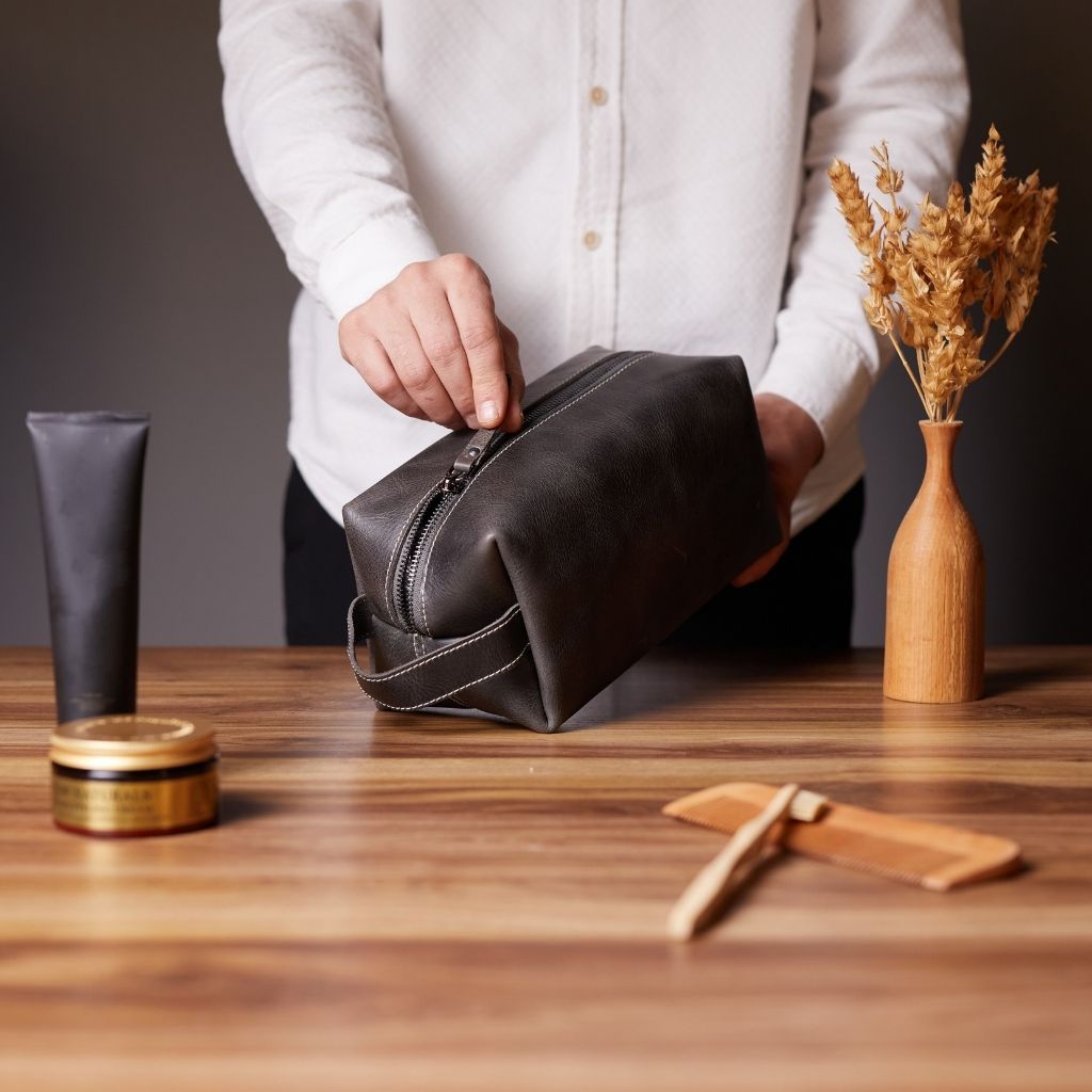 Leather Dopp Kit by Hardiston - premium Dopp Kits