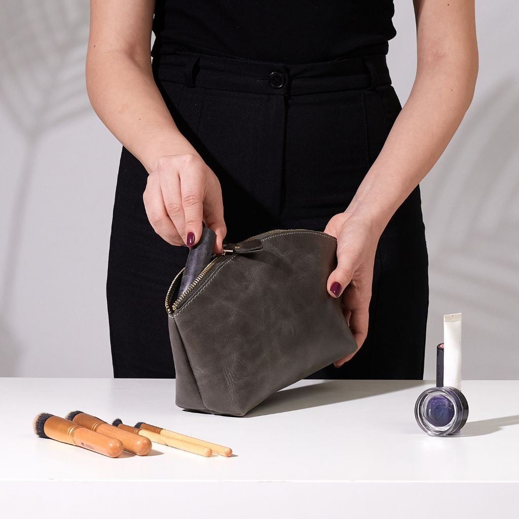 Leather MakeUp Bag by Hardiston - premium Make Up Bags